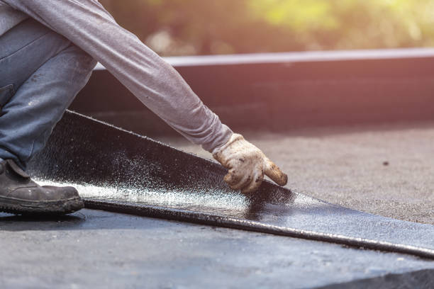 Professional Vapor Barrier Installation technician working in Lutherville Timonium, MD